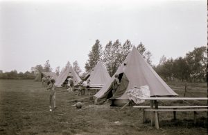 3. 1952: Das Zeltlager Lenste (Teilansicht)