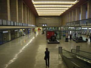Haupthalle des Flughafens Berlin-Tempelhof