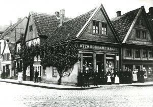 Gütersloh, Ecke Berliner Straße / Kreuzung Blessenstätte, Haus Nr. 170 Familie Otto Honcamp